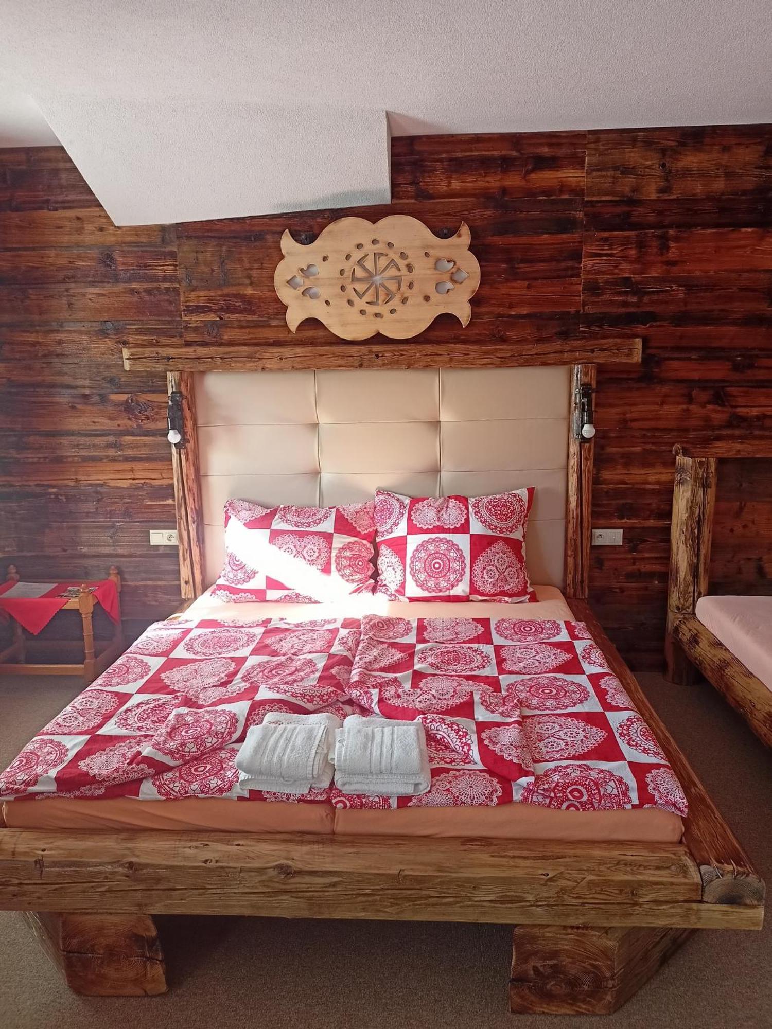 Hotel Kolonial Skalite Экстерьер фото